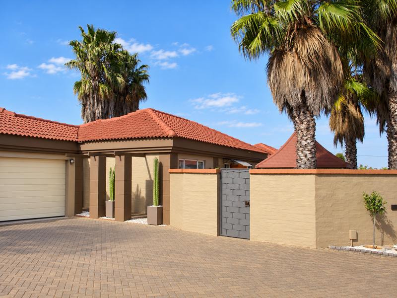 2 Bedroom Property for Sale in Heuwelsig Free State